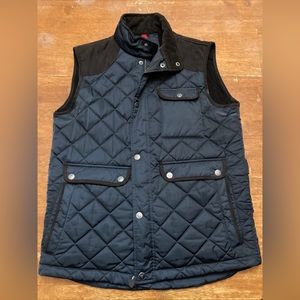 Daniel creamier small quilted Ethan vest blue